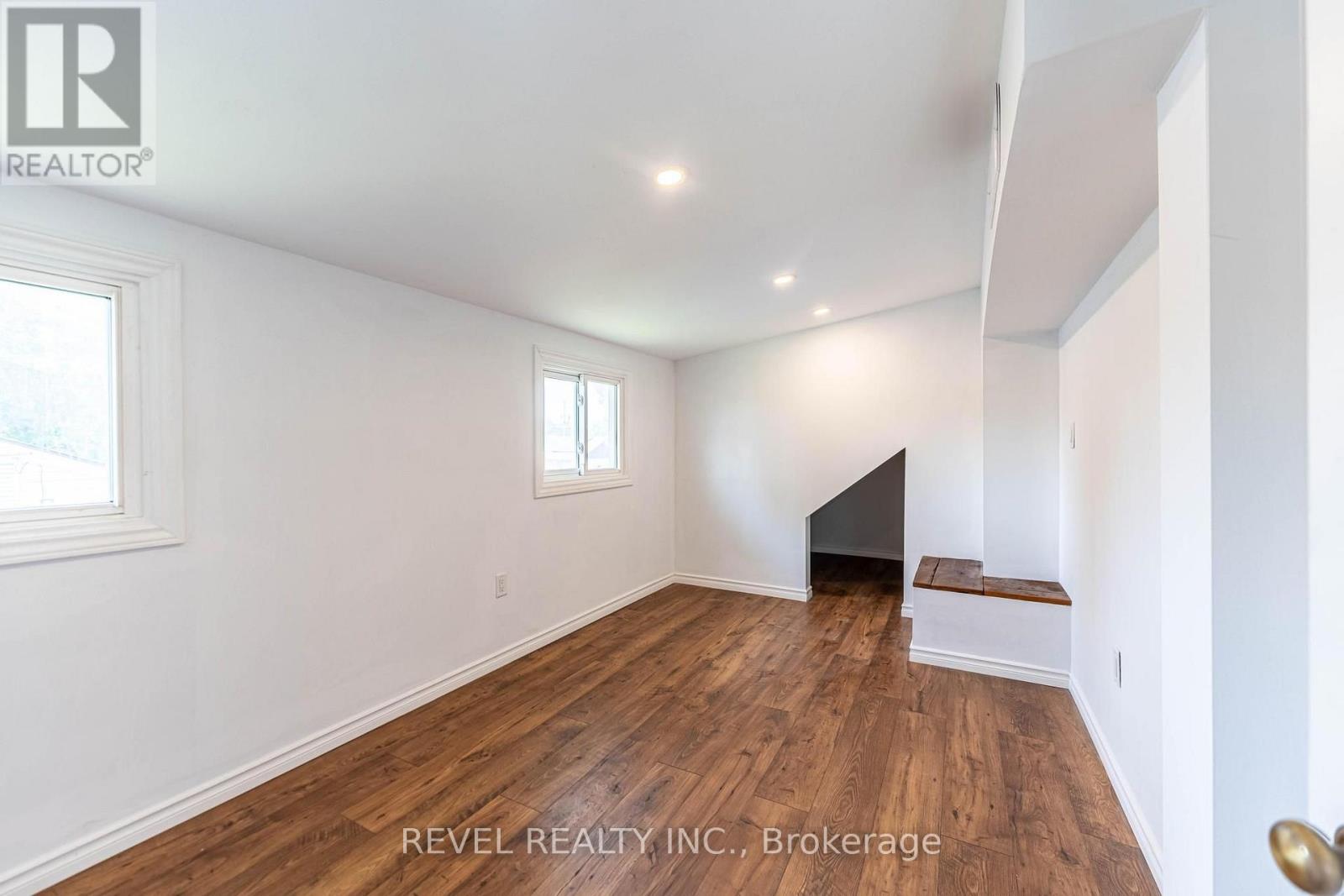 1217 ORCHARD AVENUE - 16