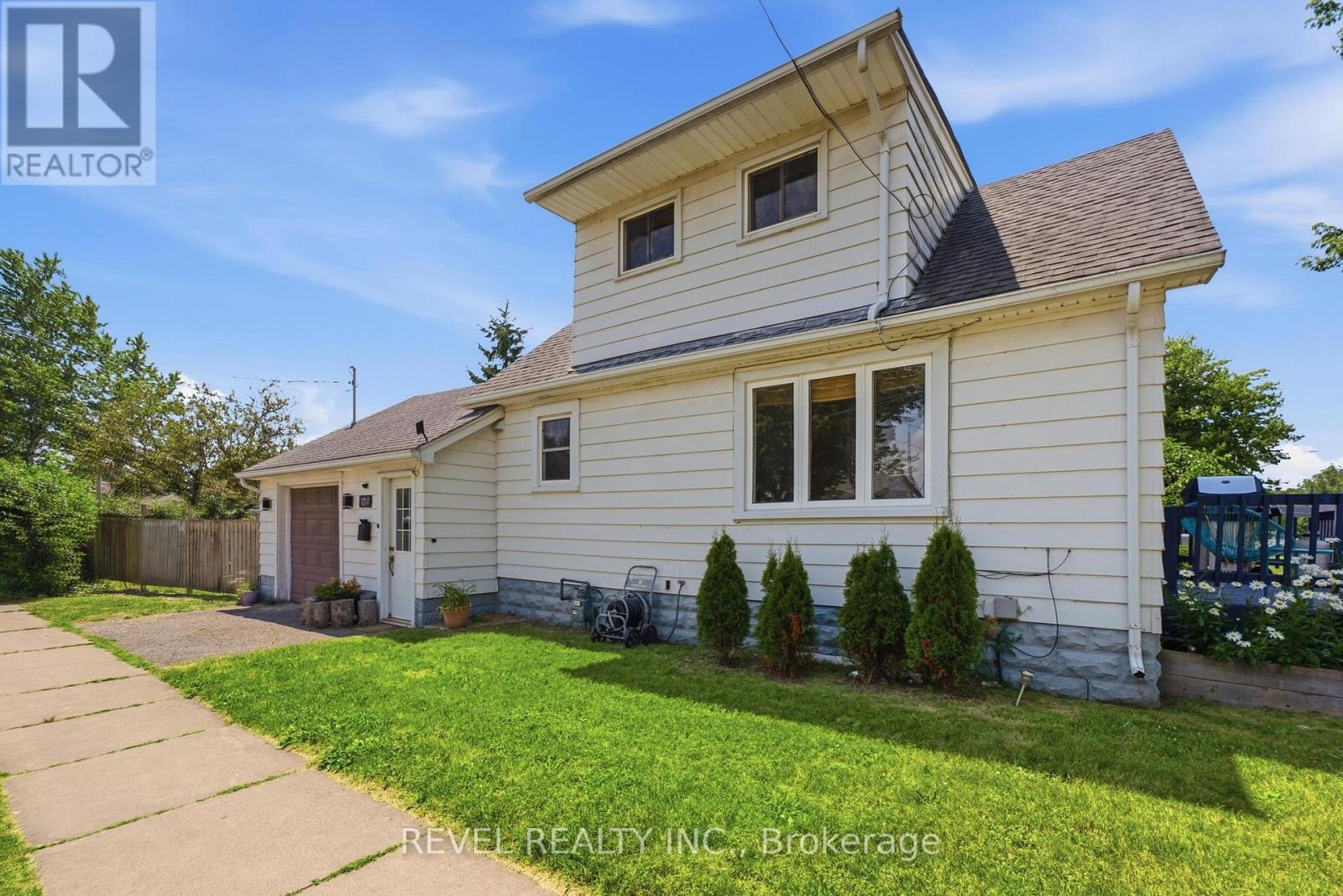 1217 ORCHARD AVENUE - 2
