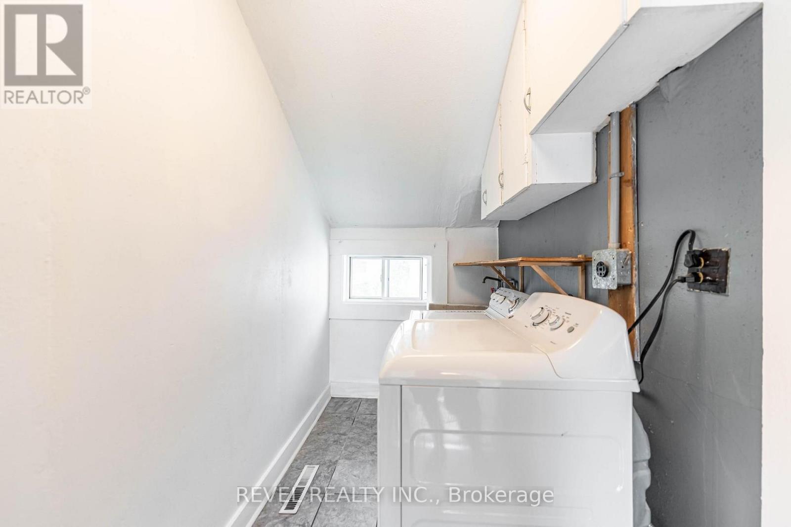 1217 ORCHARD AVENUE - 22