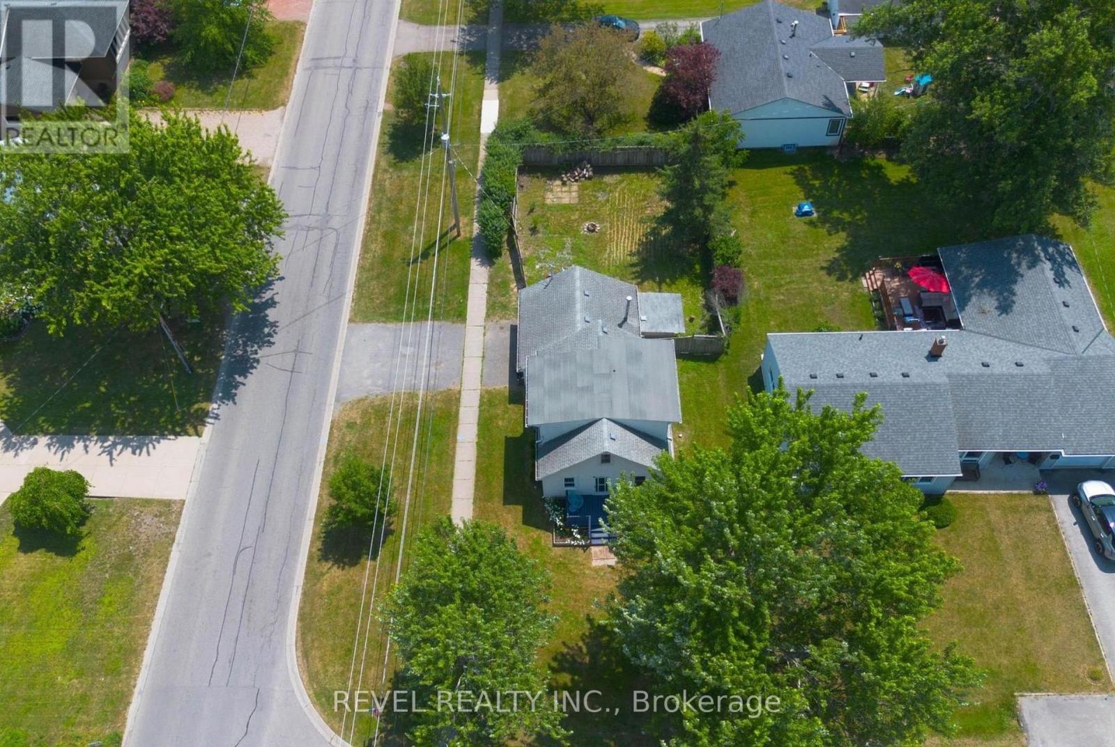 1217 ORCHARD AVENUE - 25