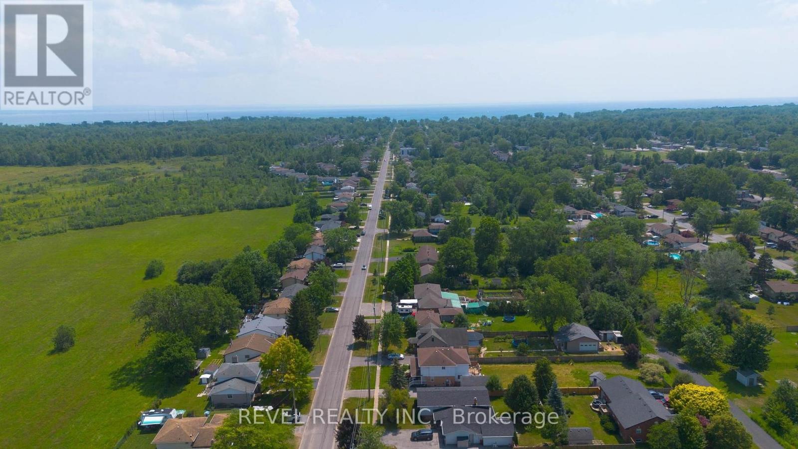 1217 ORCHARD AVENUE - 27