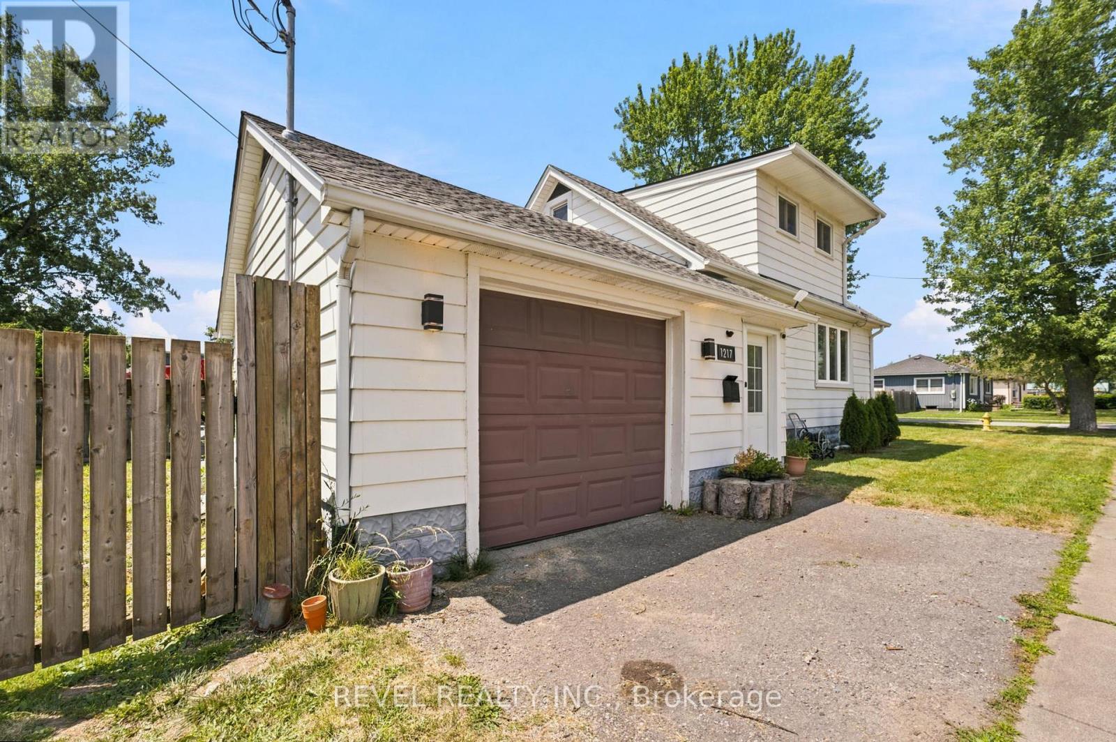 1217 ORCHARD AVENUE - 3