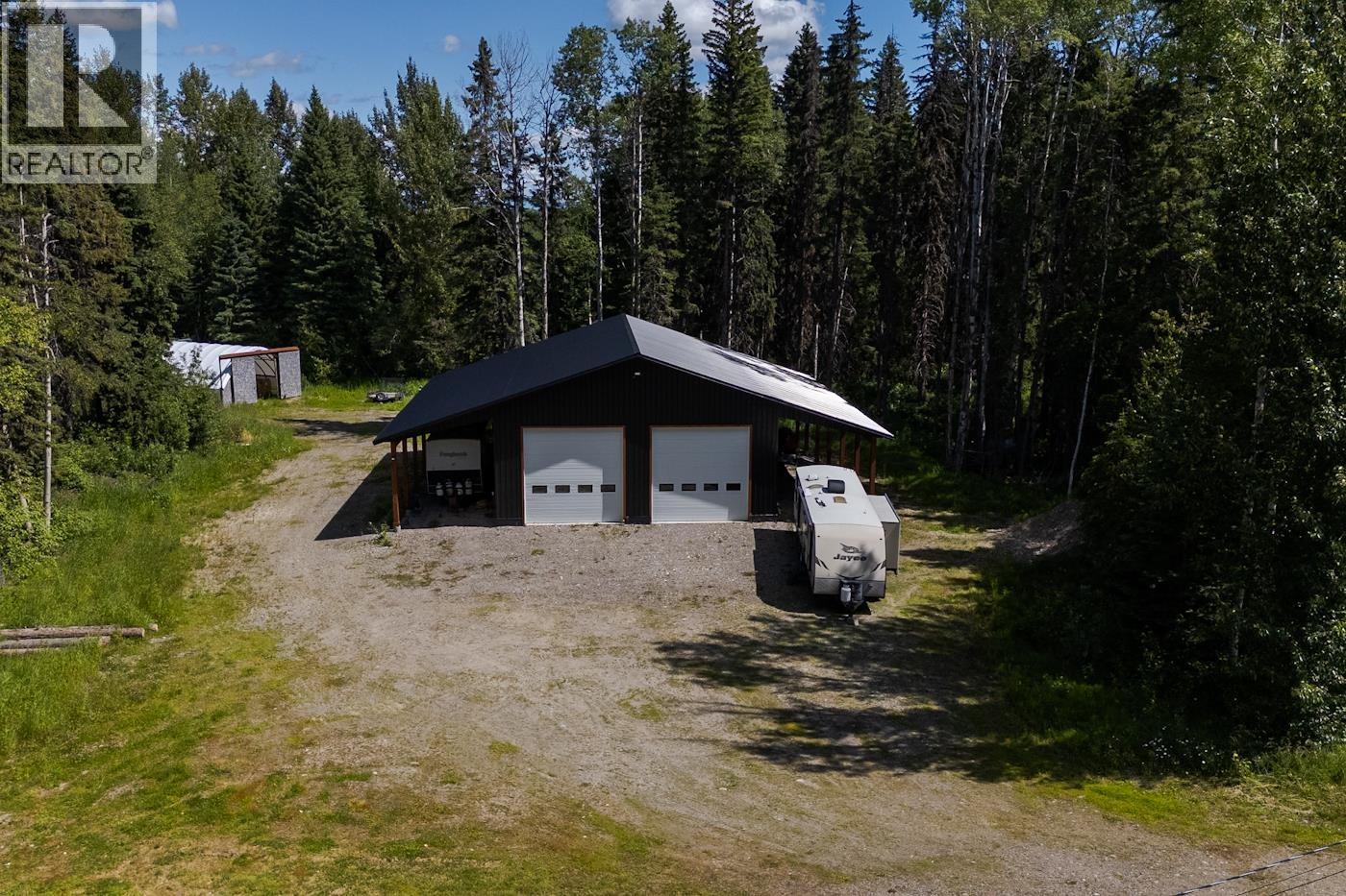 Photo 35 of 40 — 4510 FERGUSON LAKE ROAD · Prince George, BC