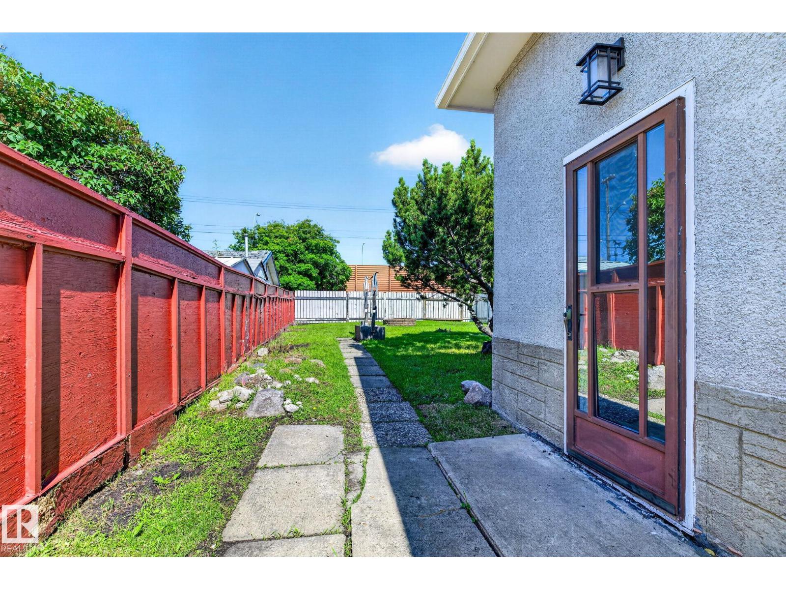 16152 110B AV NW NW - 40
