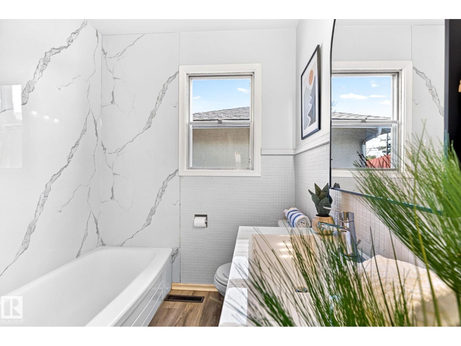 16152 110B AV NW NW - 18