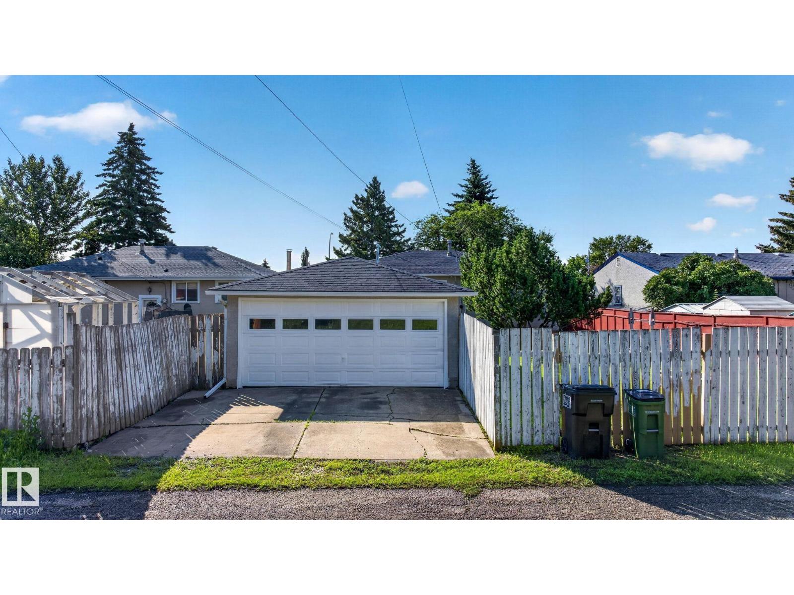16152 110B AV NW NW - 44