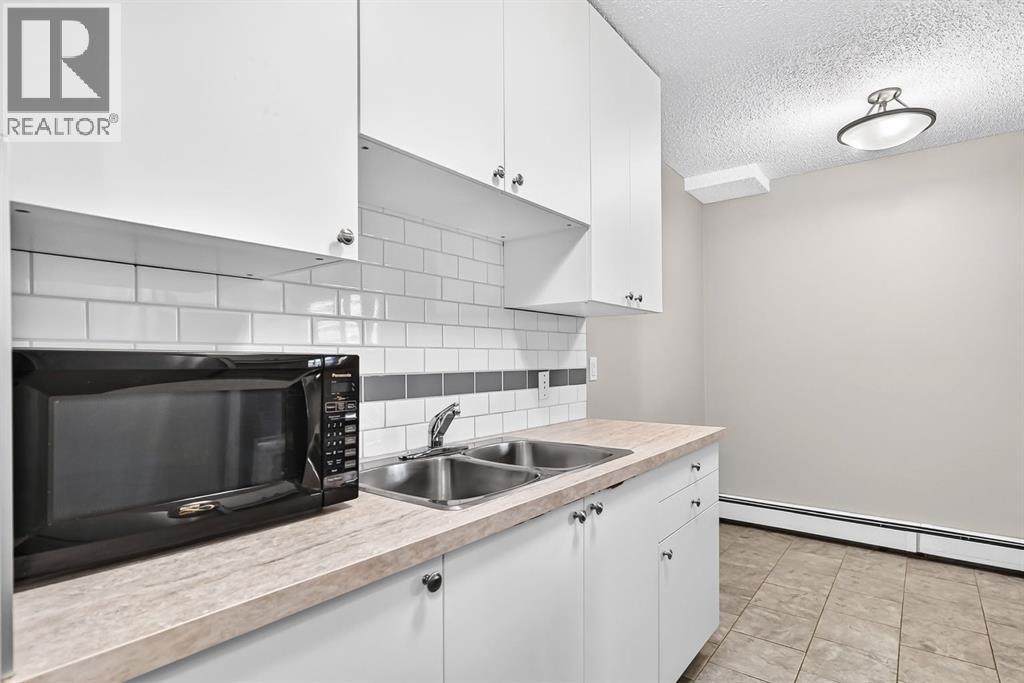 #1 11415 8 Street SW - 6