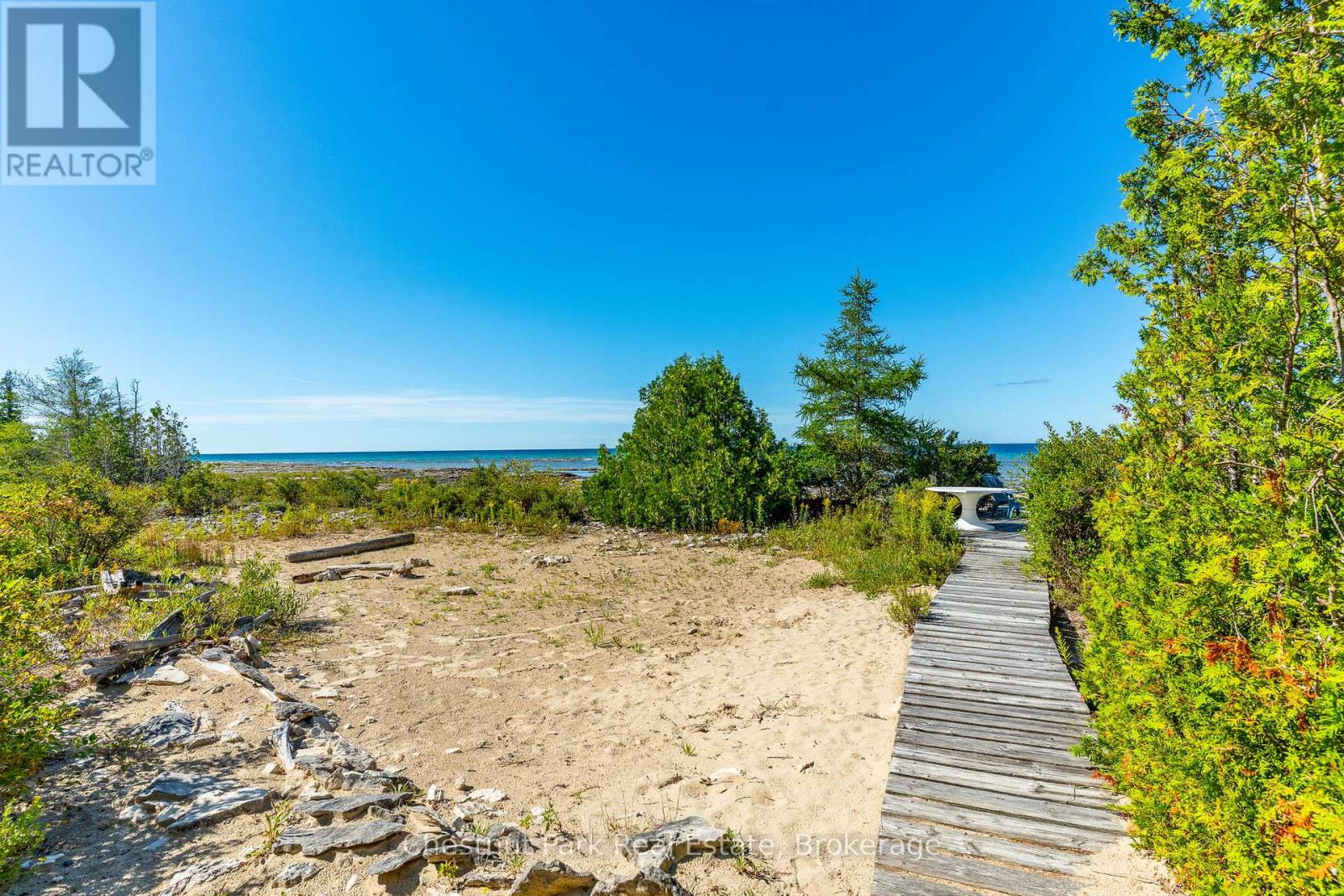 139 HURON DRIVE - 37