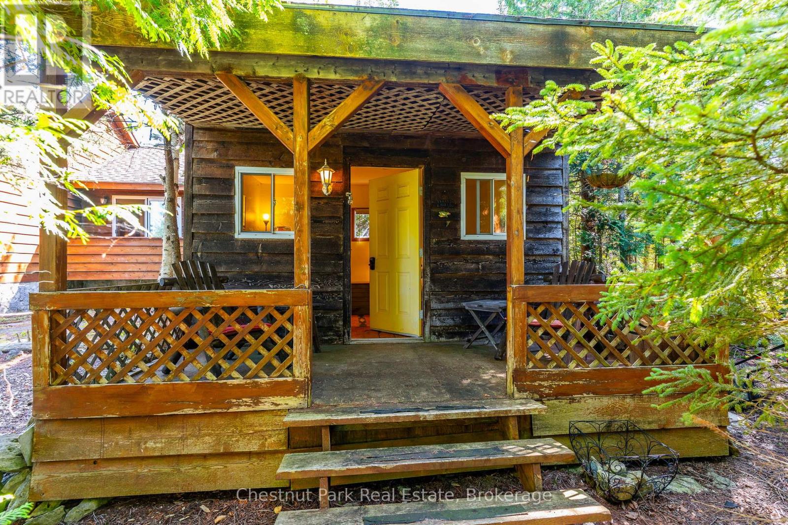 139 HURON DRIVE - 28