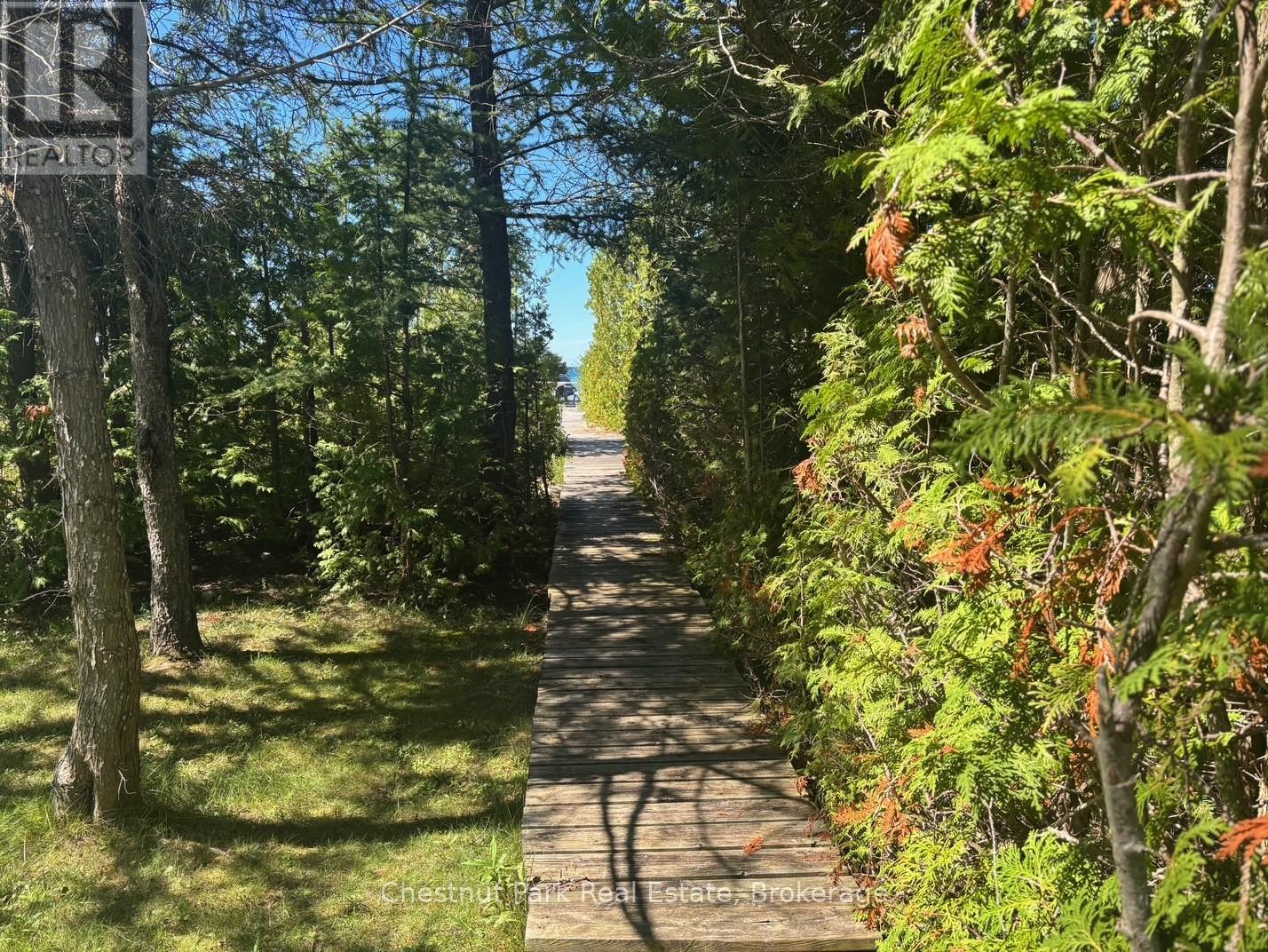 139 HURON DRIVE - 36