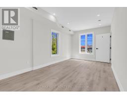 36 Park Road S, Oshawa, ON L1J4G8 Photo 10