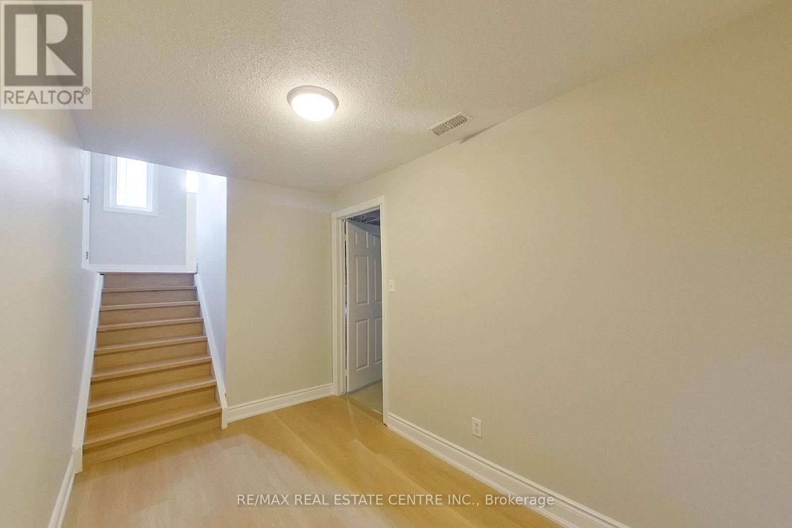 431 RAMBLEWOOD DRIVE - 11