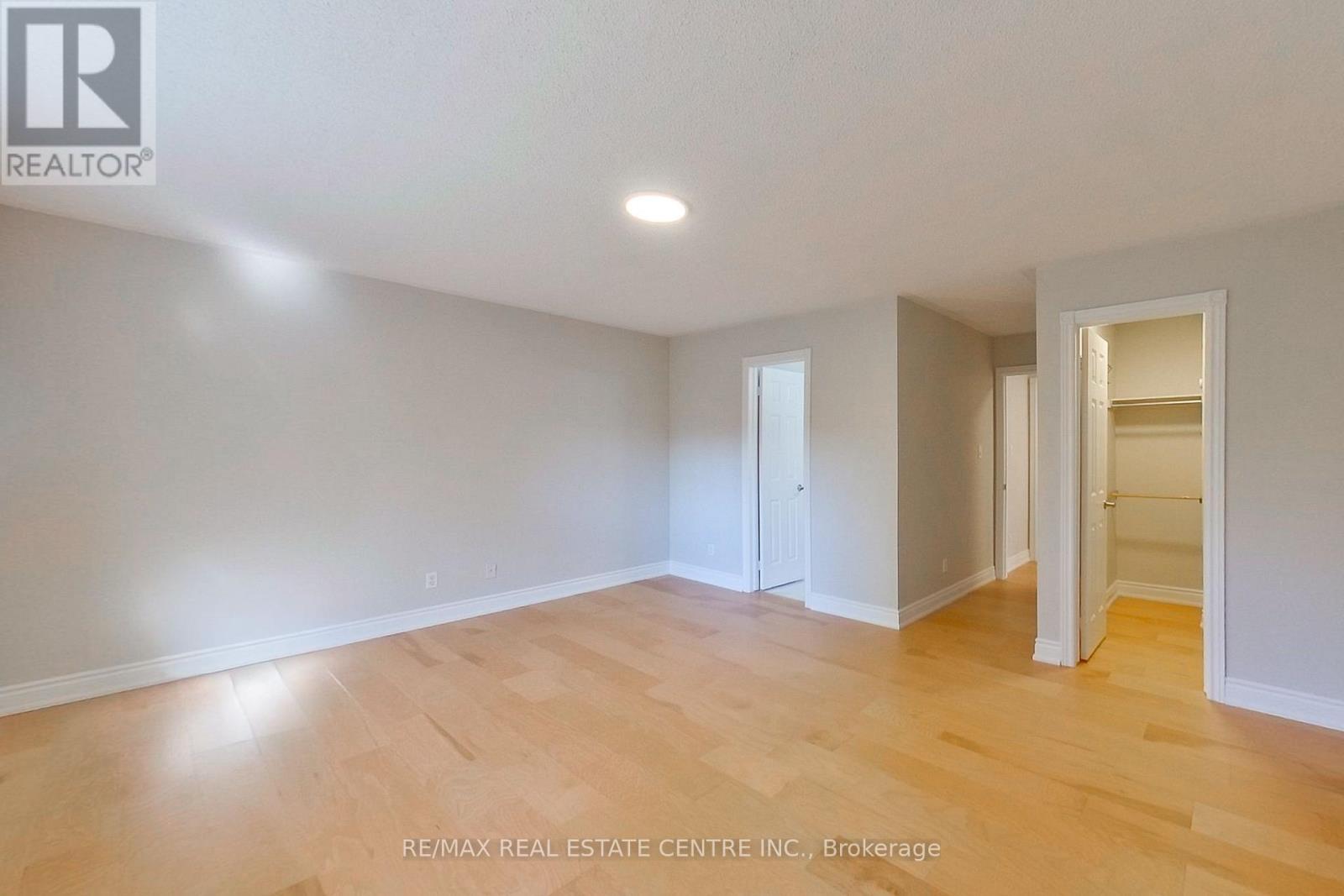 431 RAMBLEWOOD DRIVE - 24
