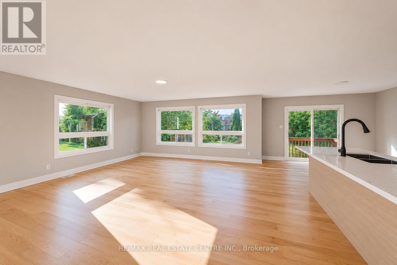 431 RAMBLEWOOD DRIVE - 4