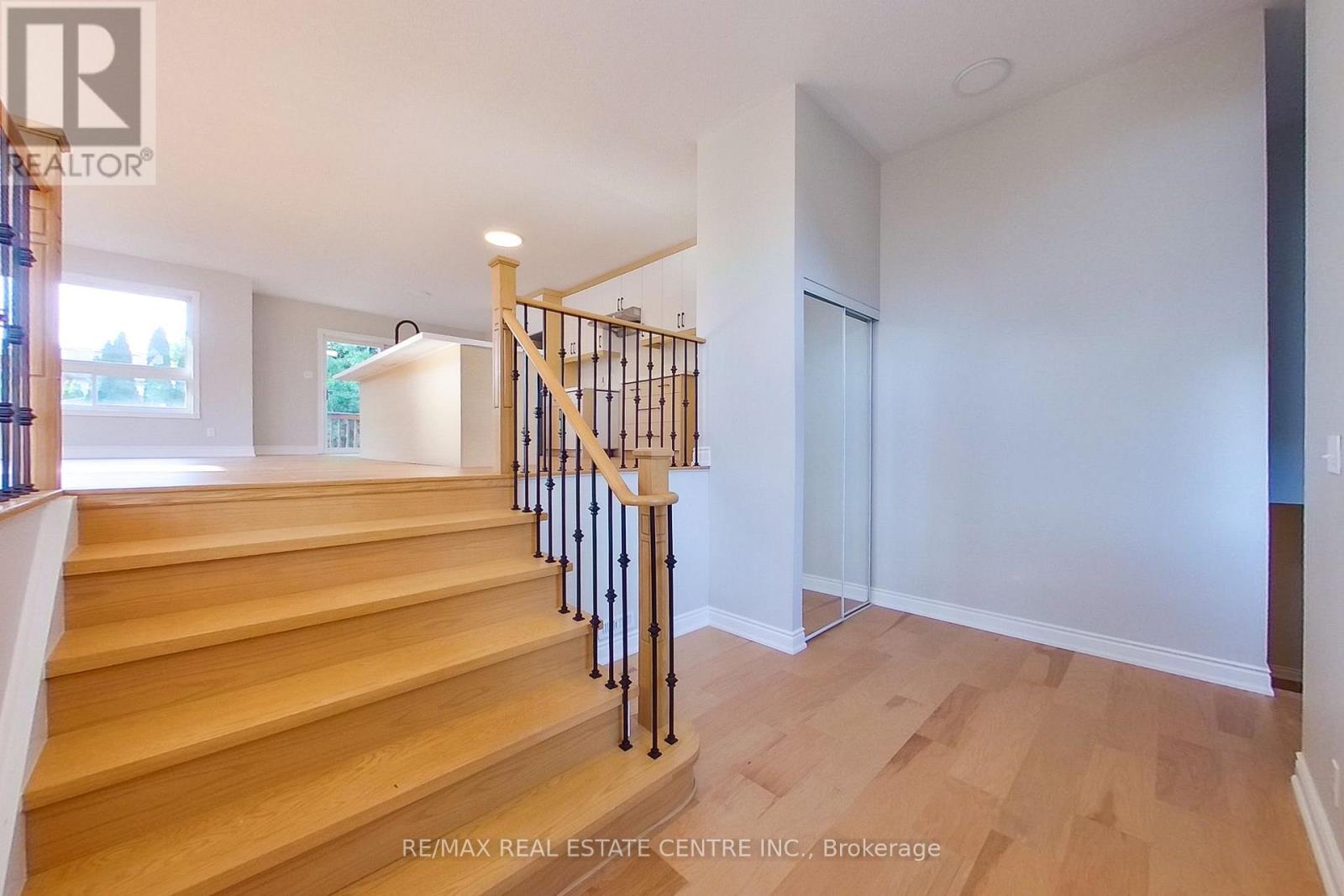431 RAMBLEWOOD DRIVE - 12