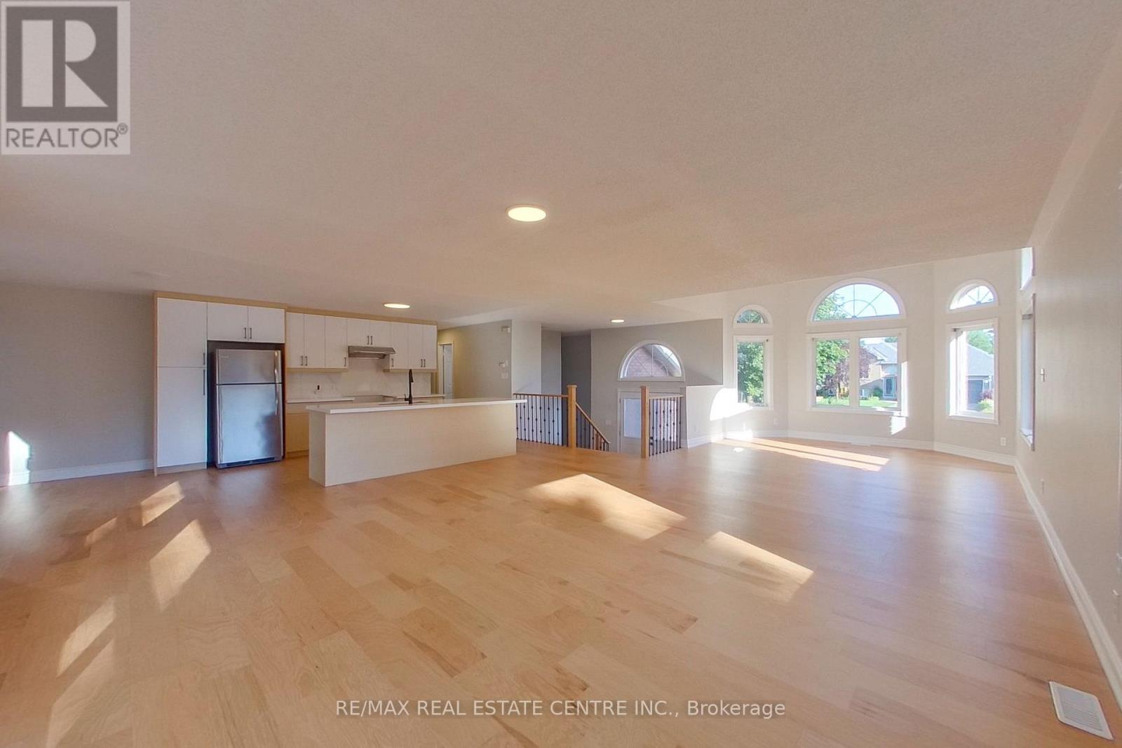 431 RAMBLEWOOD DRIVE - 18