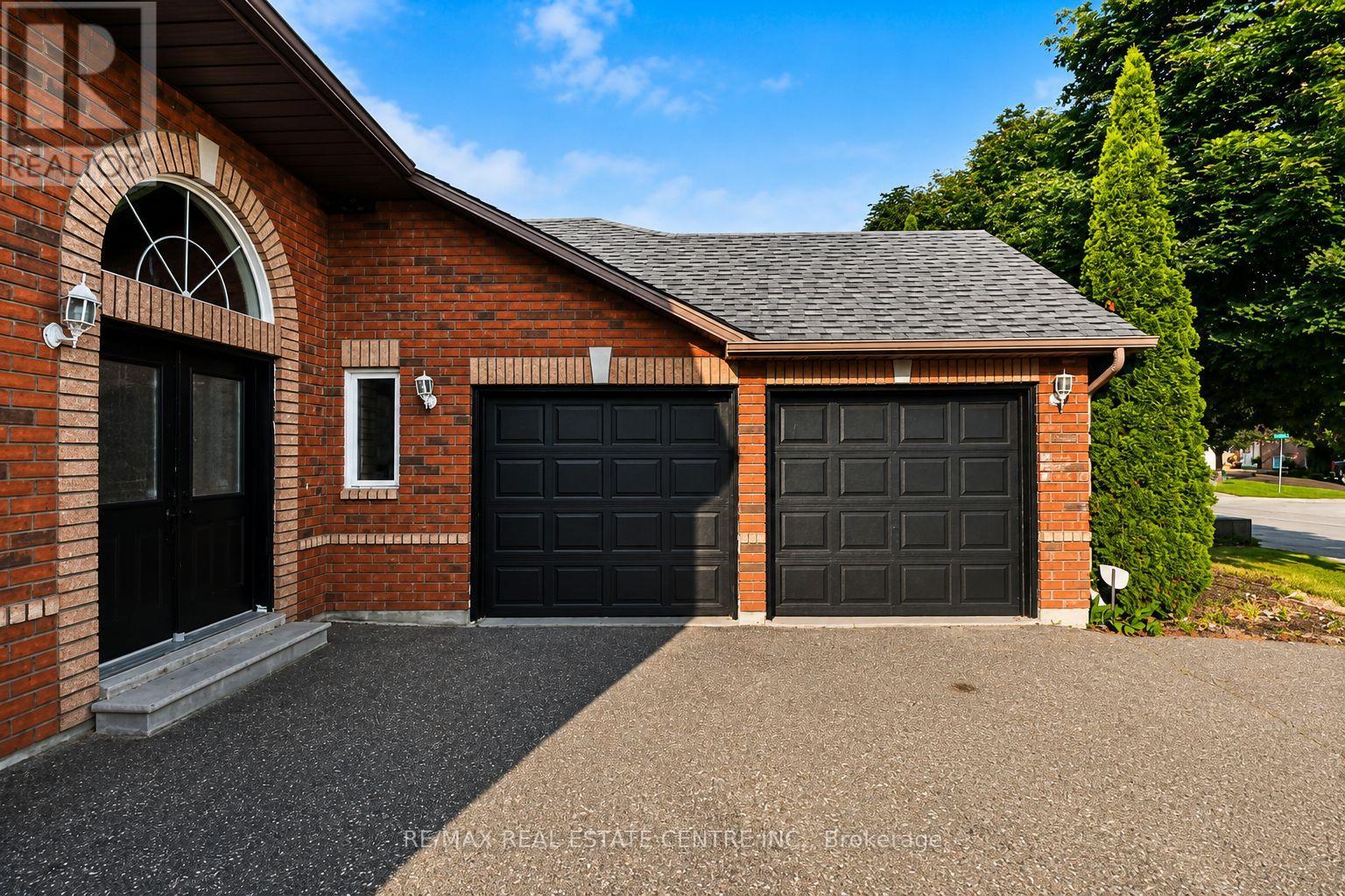 431 RAMBLEWOOD DRIVE - 2