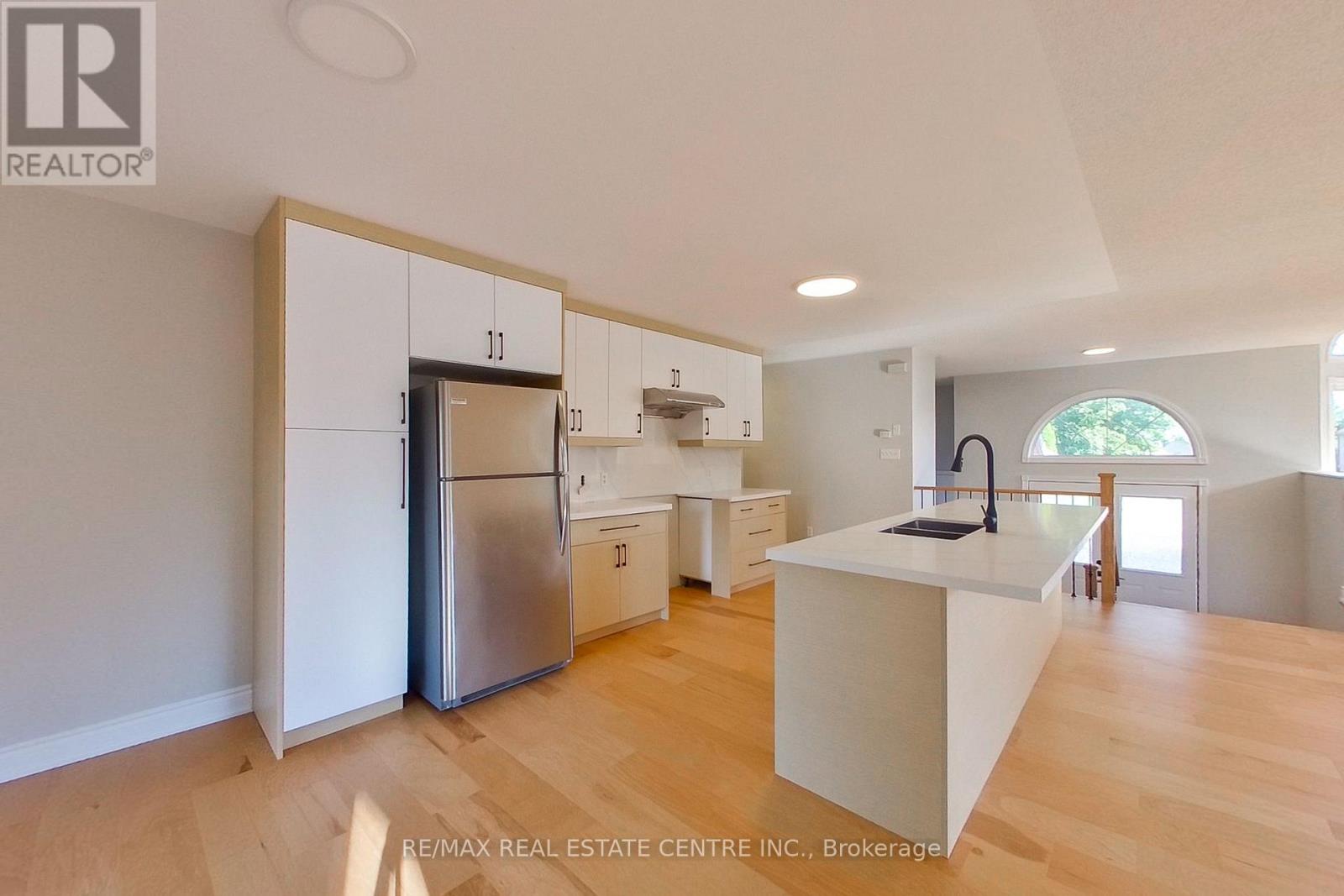 431 RAMBLEWOOD DRIVE - 16
