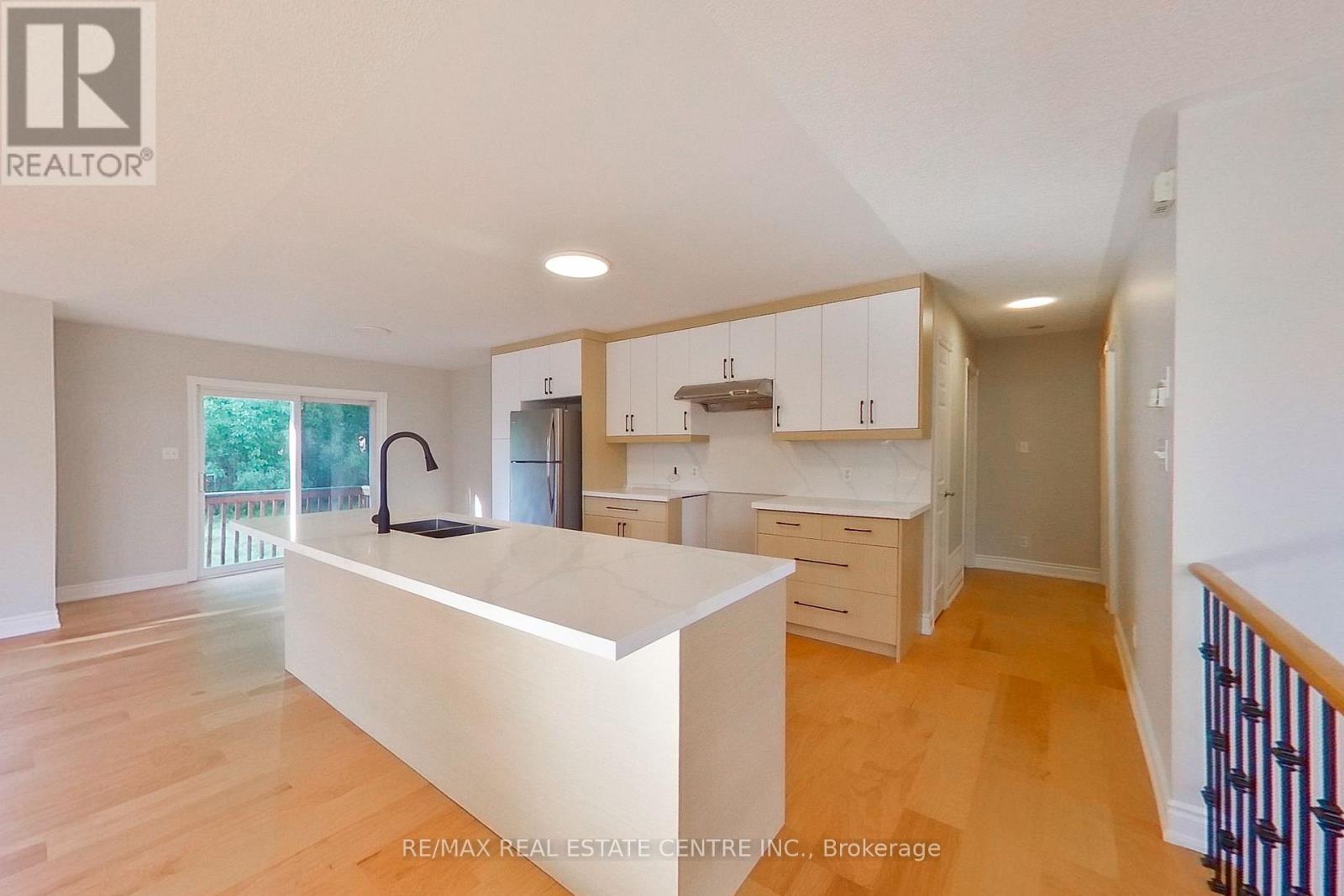 431 RAMBLEWOOD DRIVE - 14