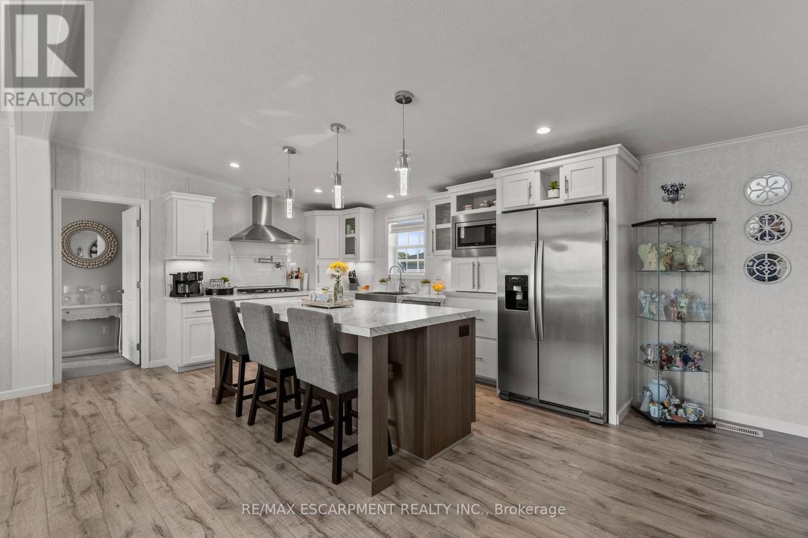 13 HICKORY HOLLOW - 13