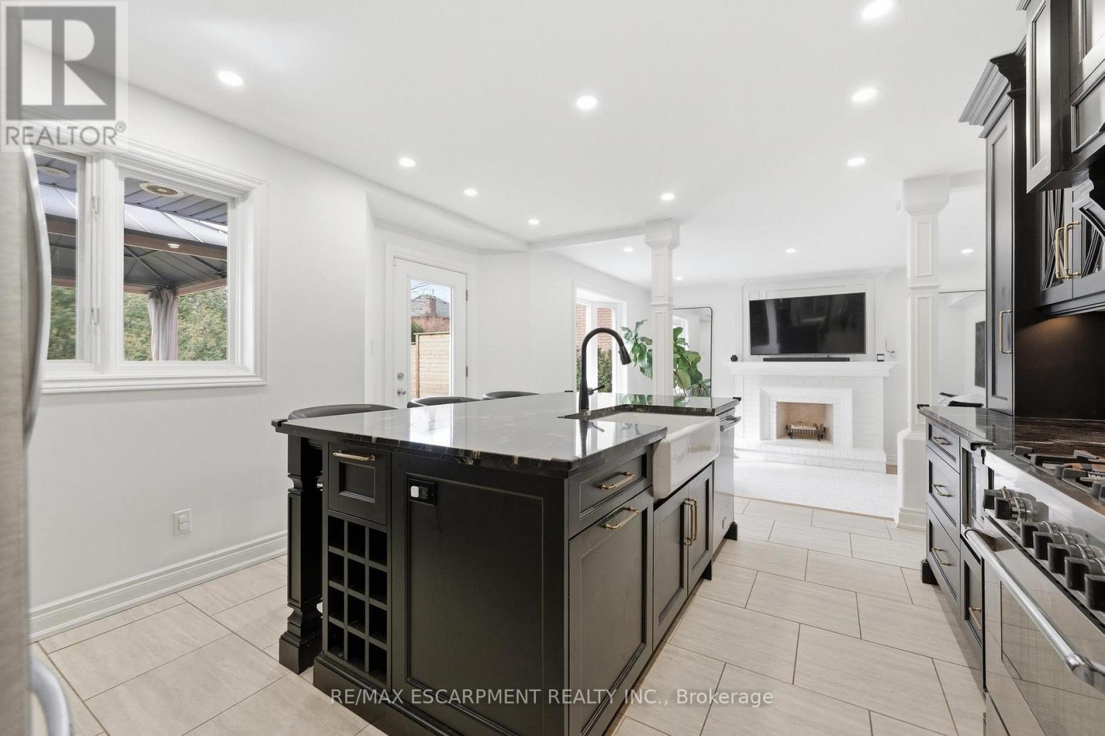 138 MILLER DRIVE - 16
