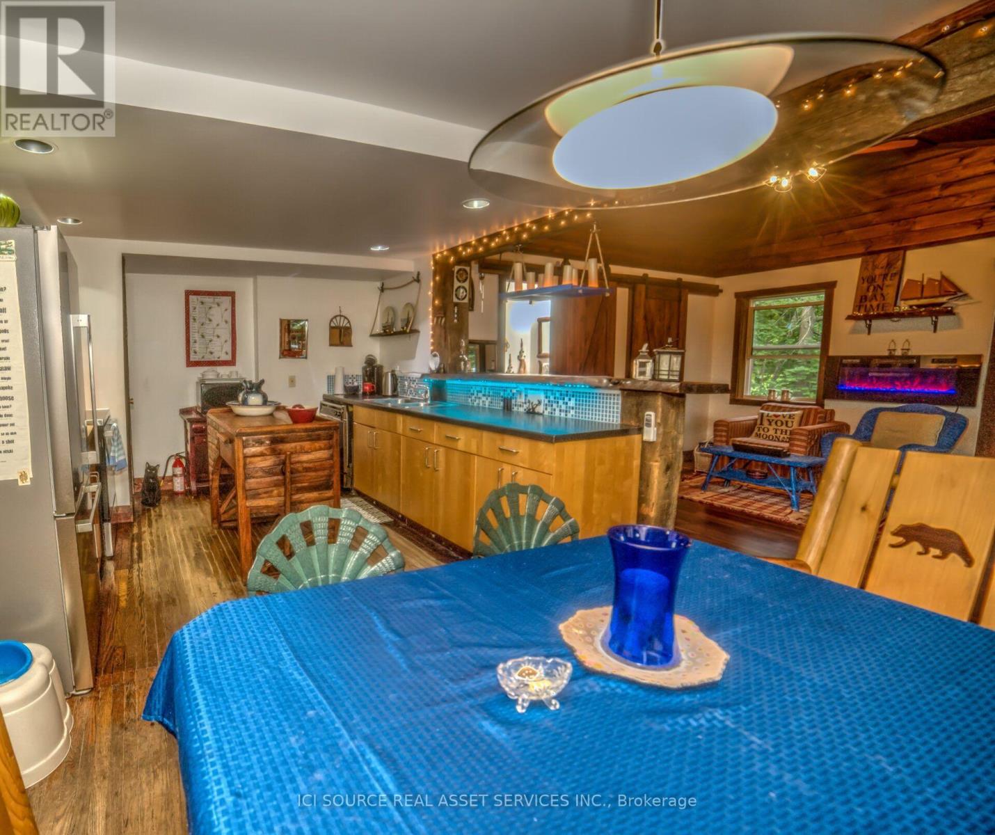 #UNIT 5 1218 MILFORD BAY ROAD - 32