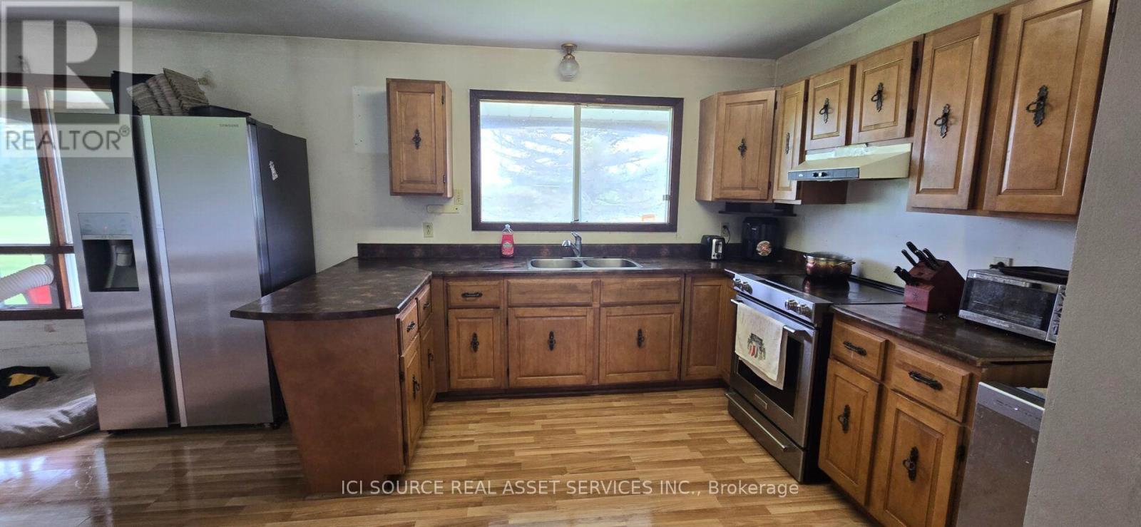 1527 HIGHWAY 11 W - Image 7