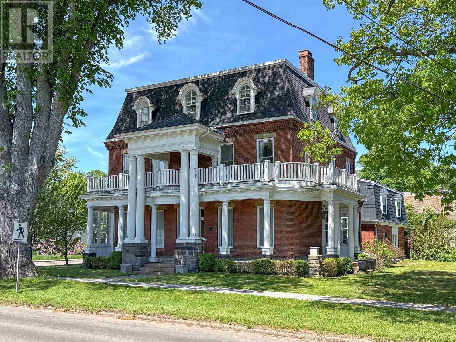 2 Ambrose Street - 21