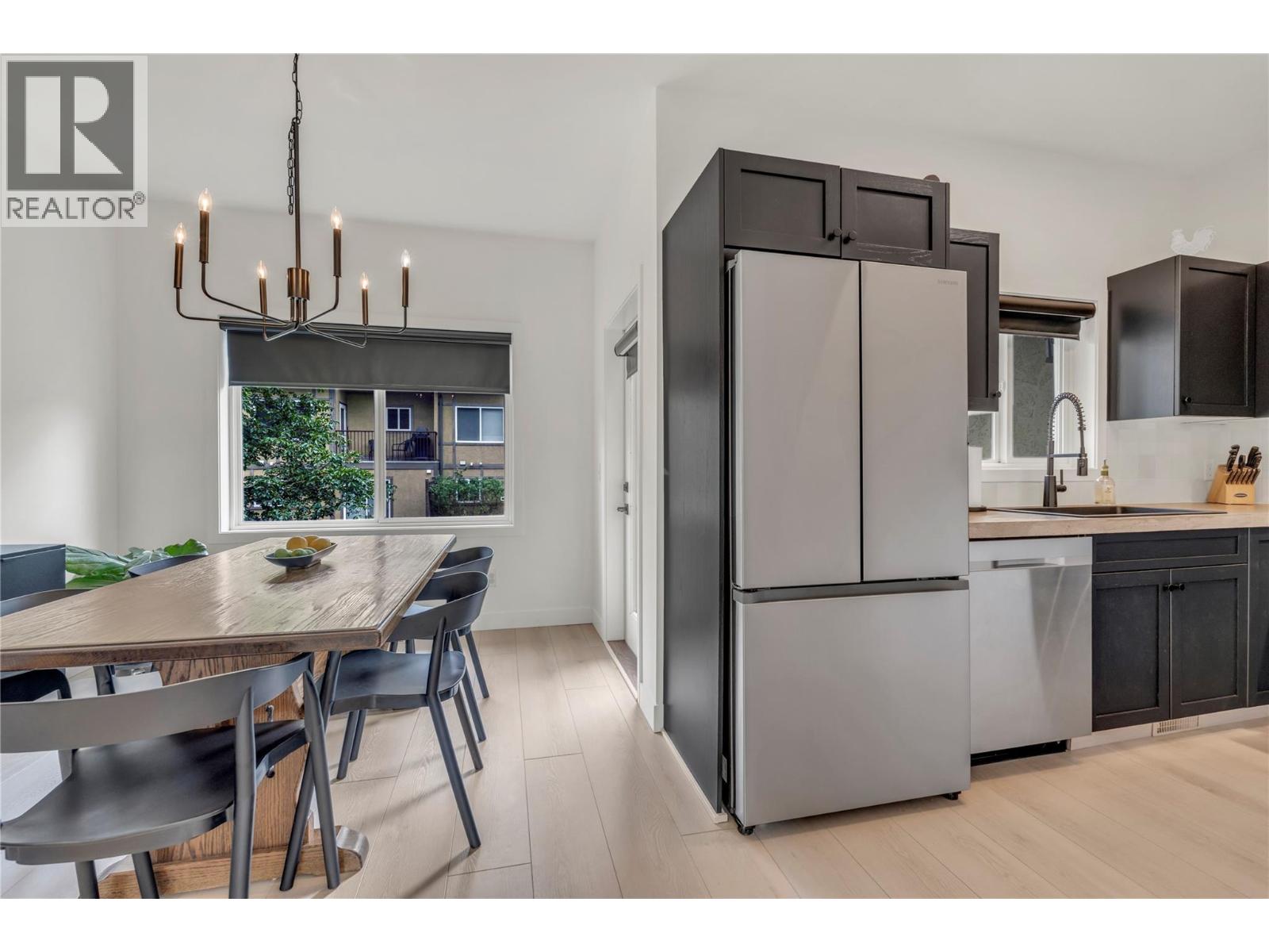 #116 48 Galt Avenue - 16