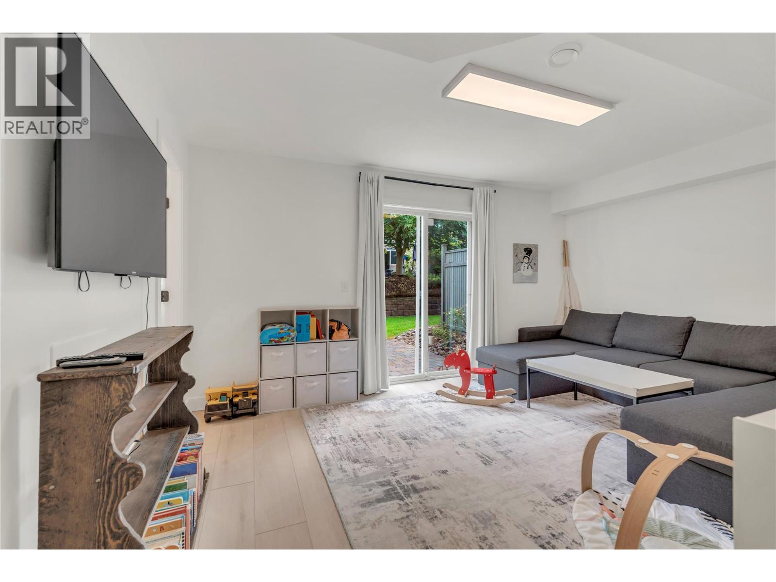 #116 48 Galt Avenue - 2