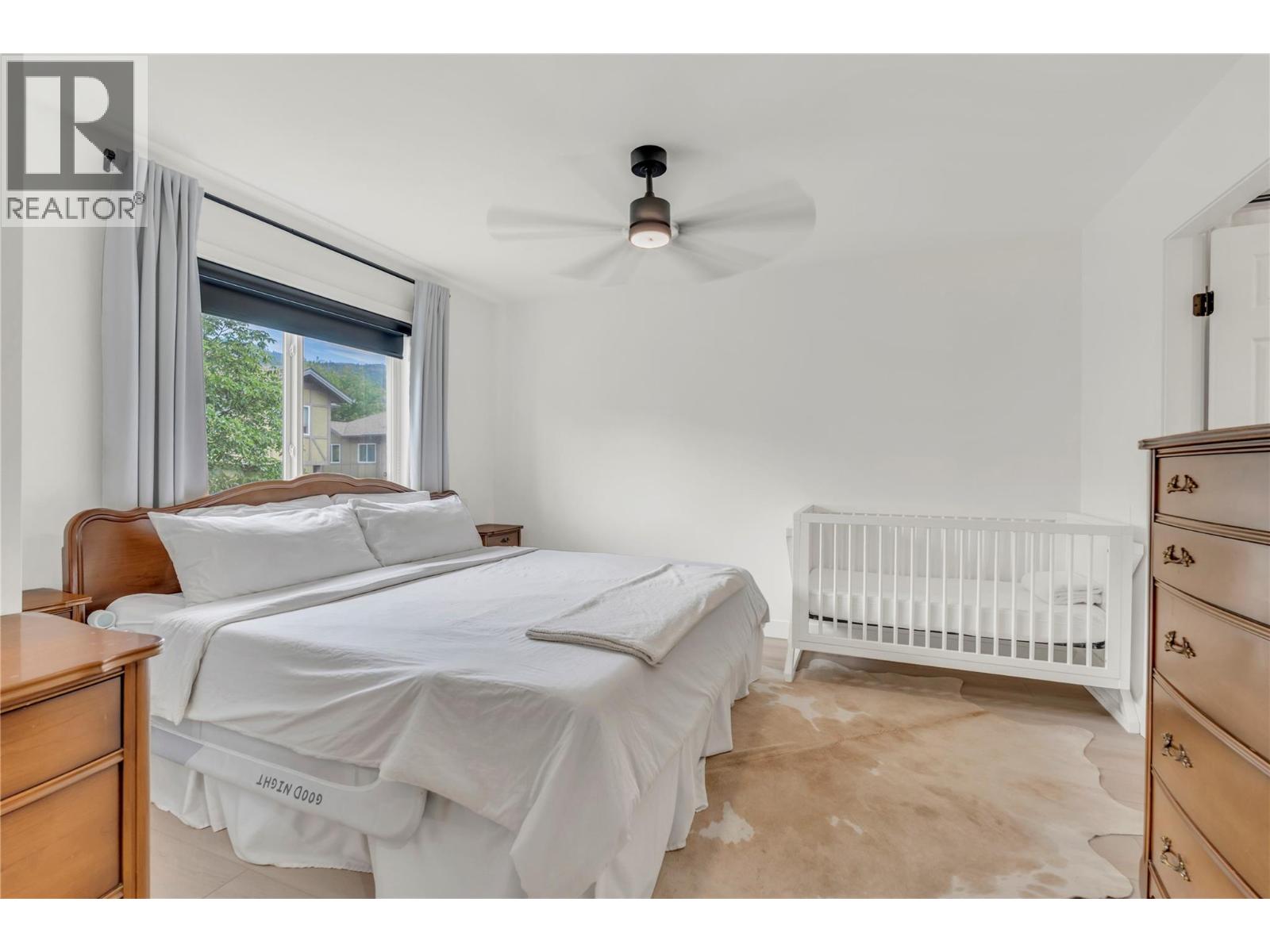 #116 48 Galt Avenue - 26
