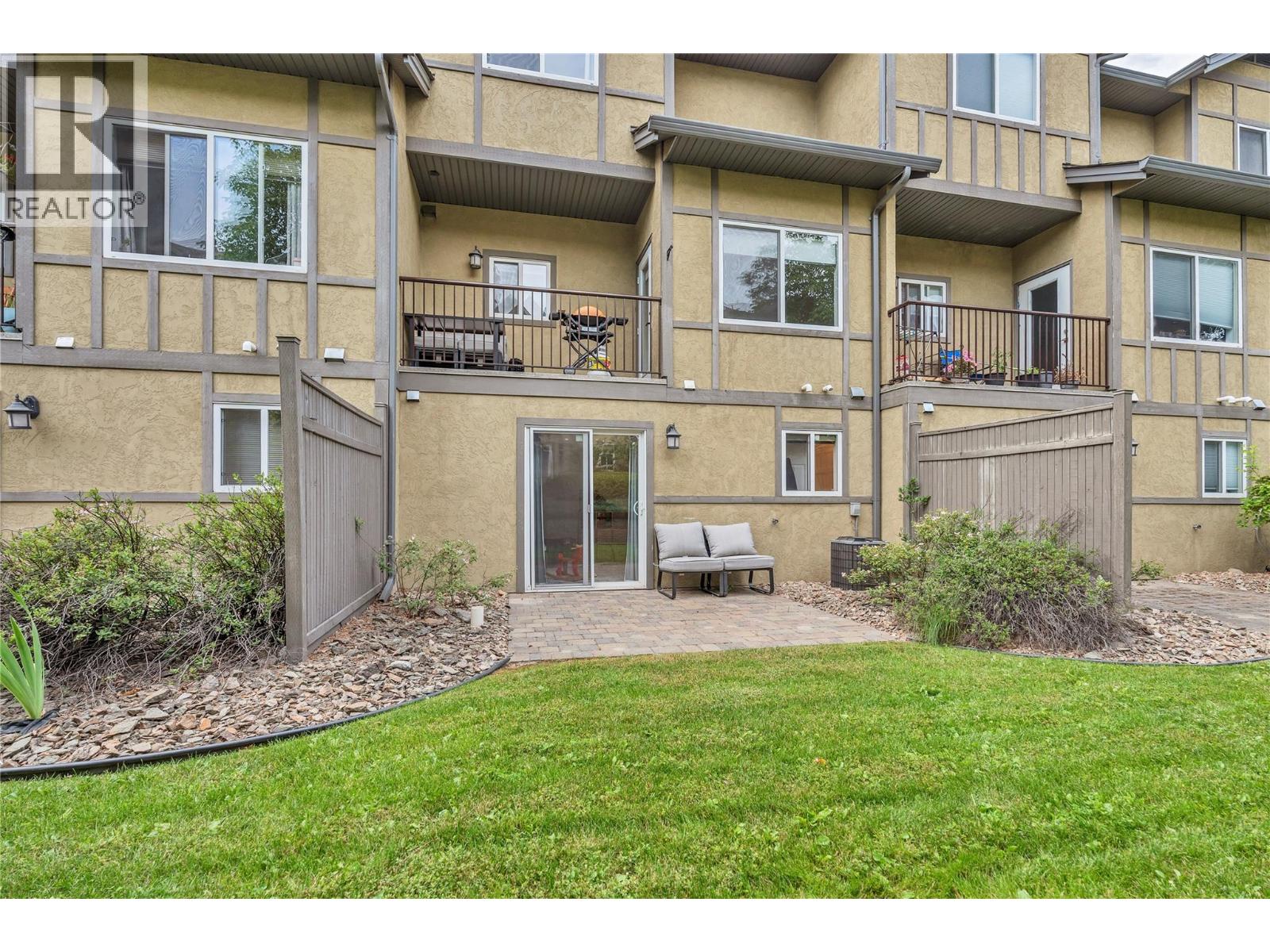 #116 48 Galt Avenue - 35