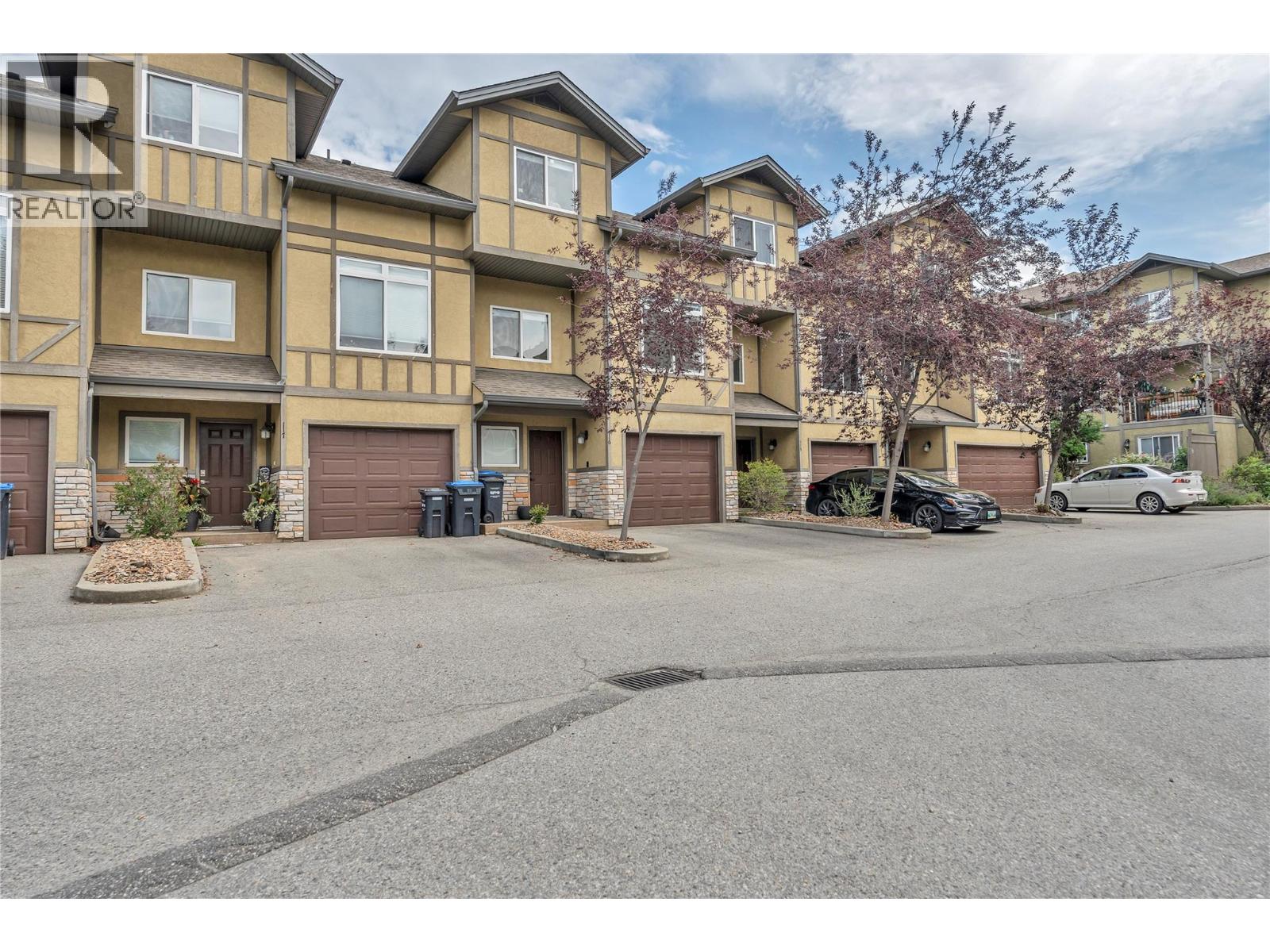 #116 48 Galt Avenue - 38