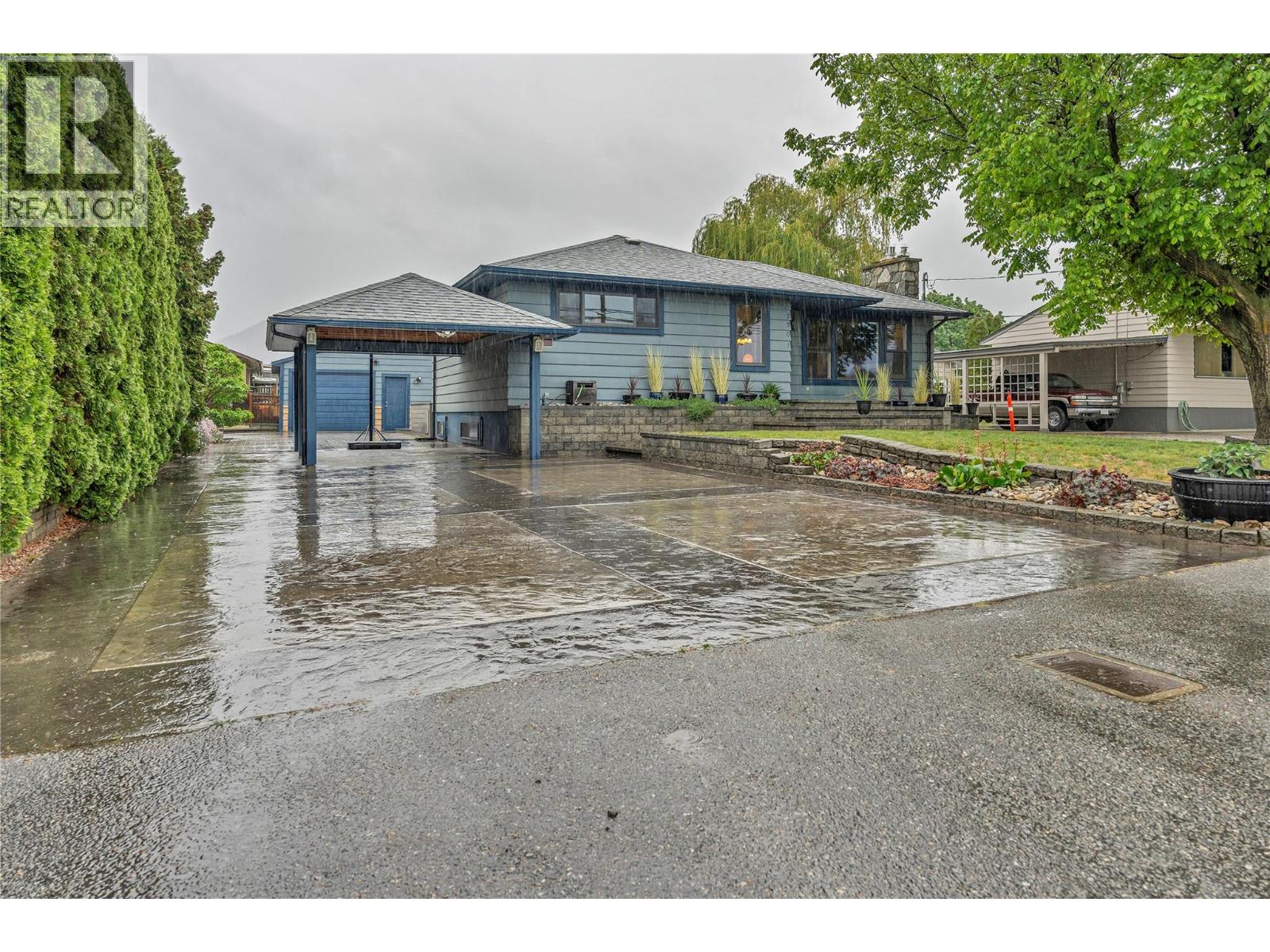 2301 Tait Street, Summerland