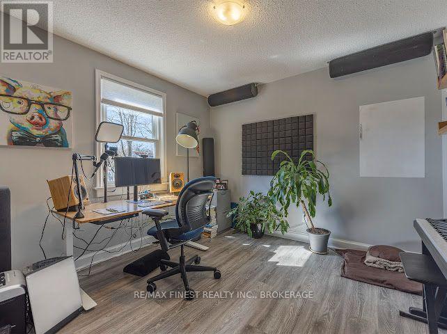 80 THOMAS STREET - 21