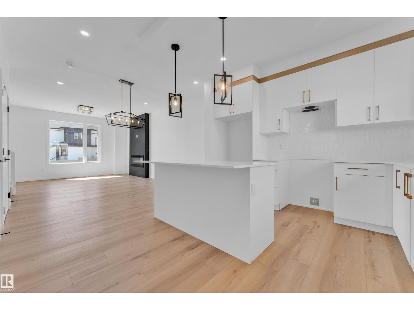 173 Graybriar DR - 12