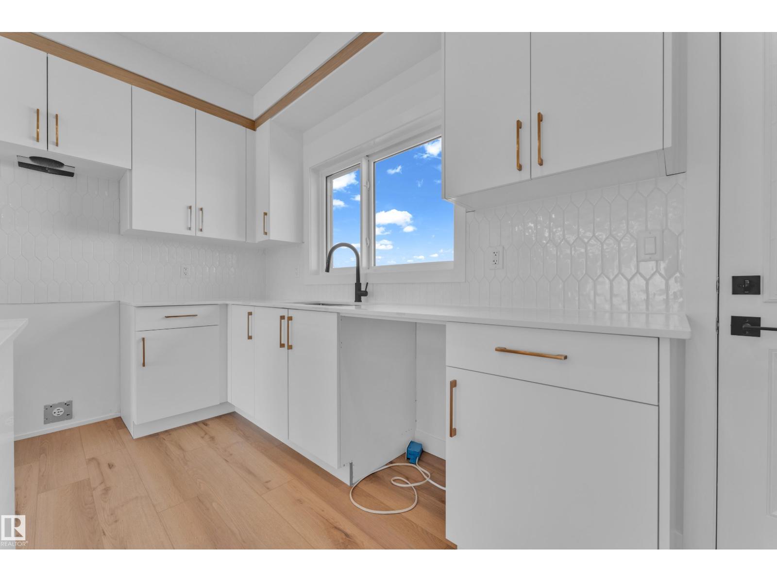 173 Graybriar DR - 11