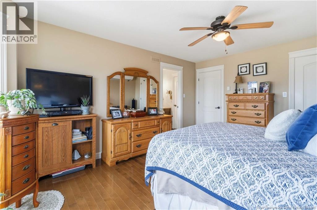 54 Clarendon Drive - Image 26