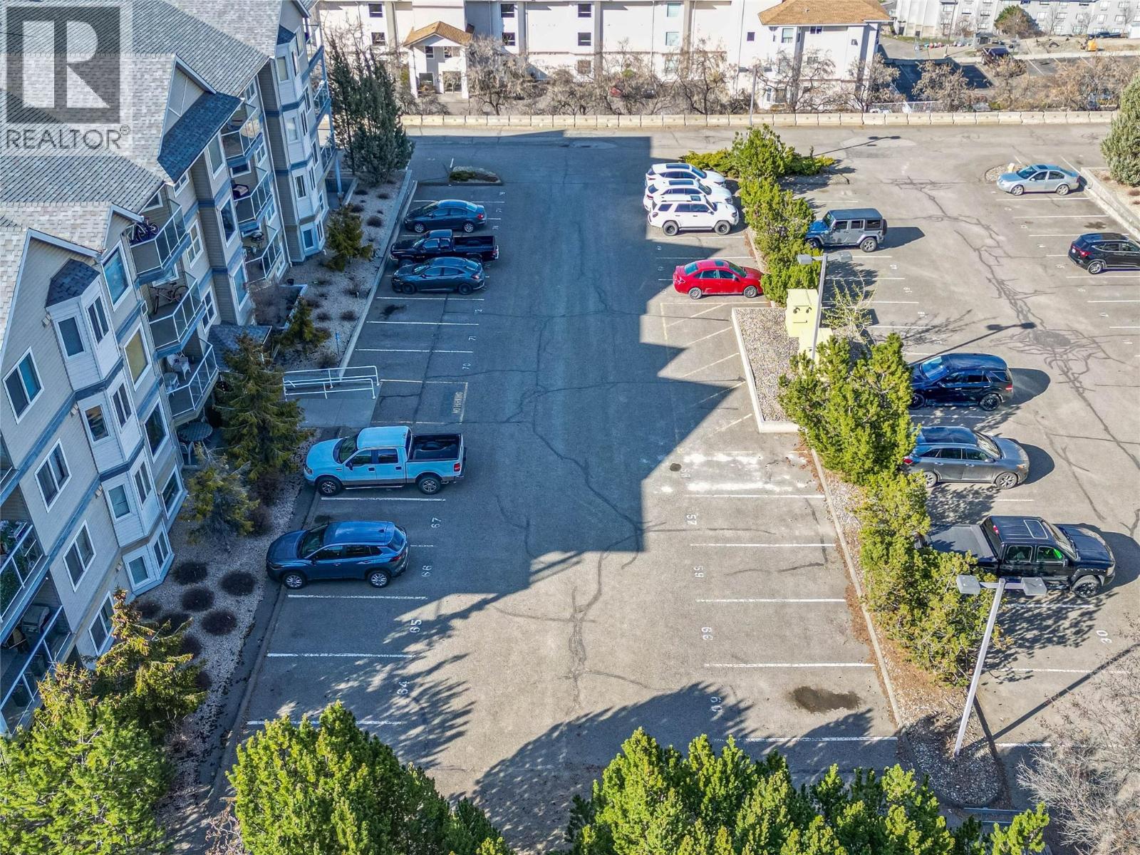 #413 1170 HUGH ALLAN Drive - 25