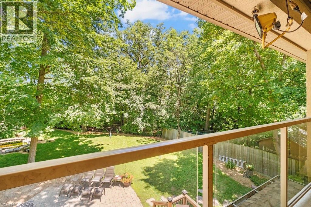 583 STEPHENS Crescent - Image 26