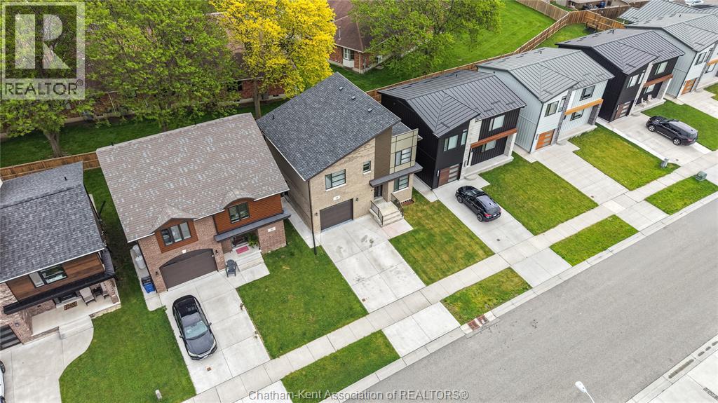 59 CHURCHILL PARK ROAD - 47