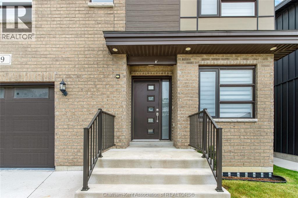59 CHURCHILL PARK ROAD - 6
