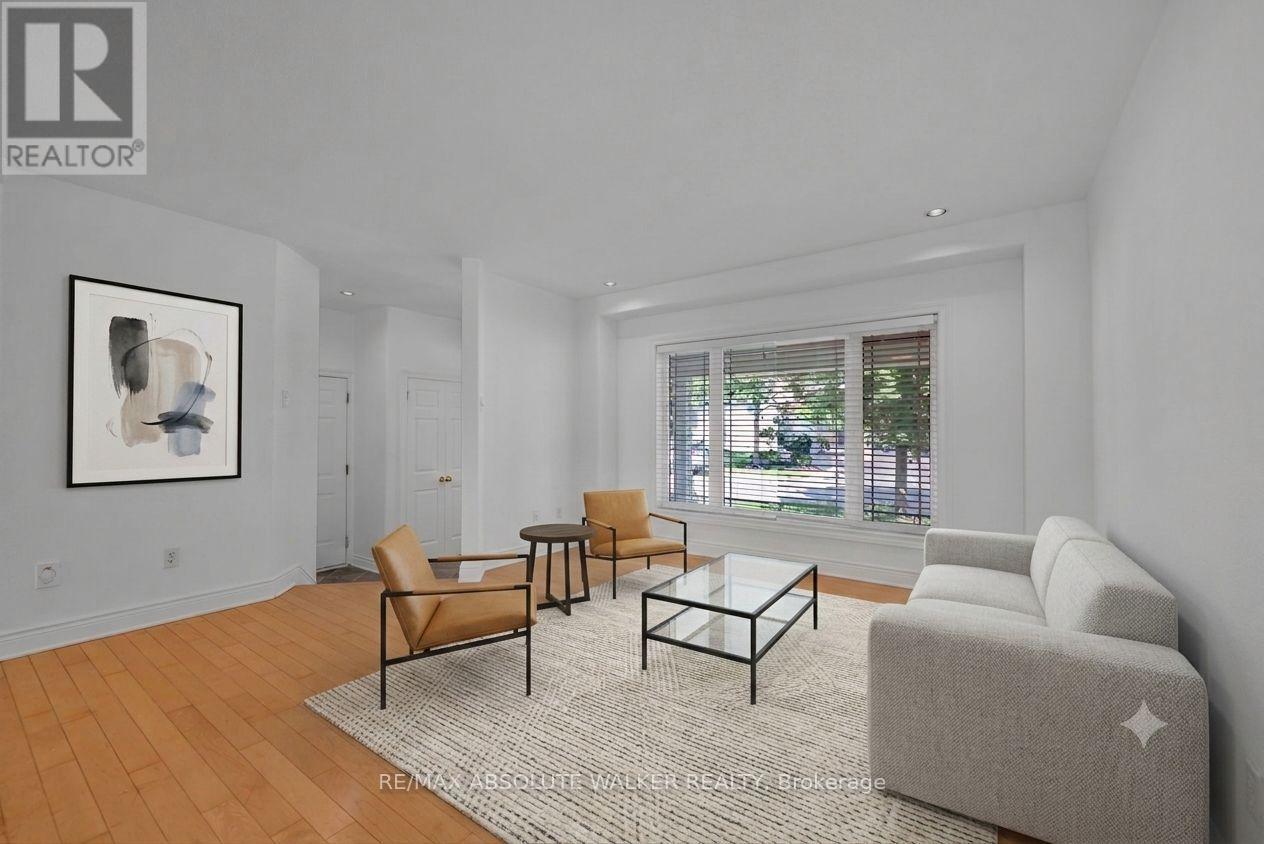 2269 SANDMAN CRESCENT - 3