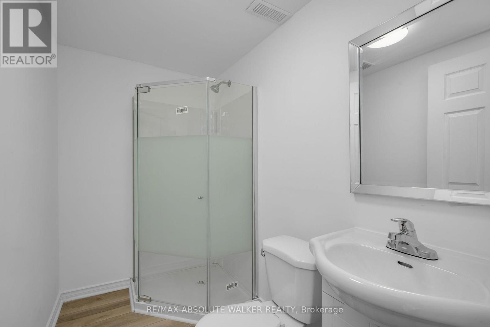 2269 SANDMAN CRESCENT - 32