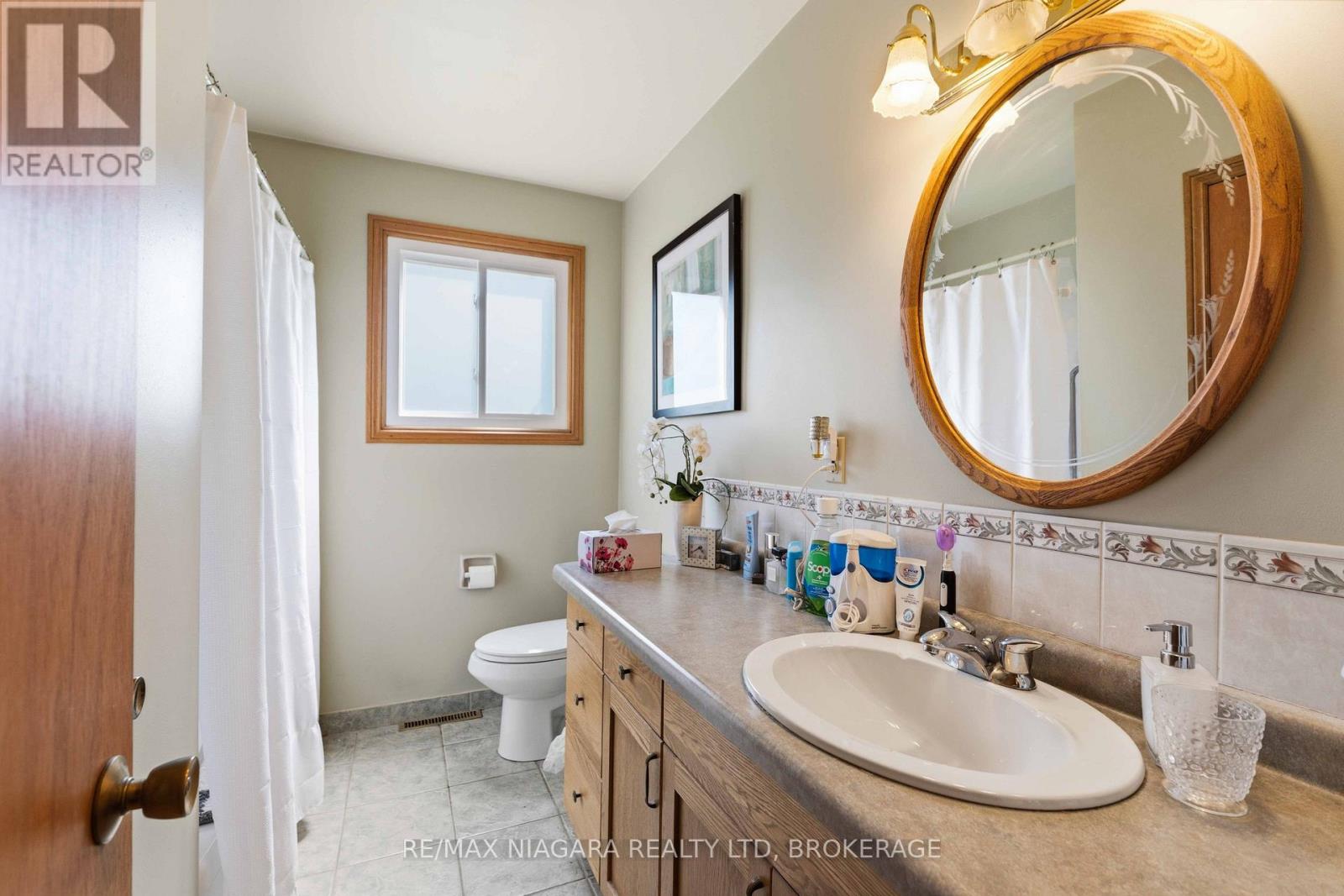 8689 FURLONG AVENUE - 17