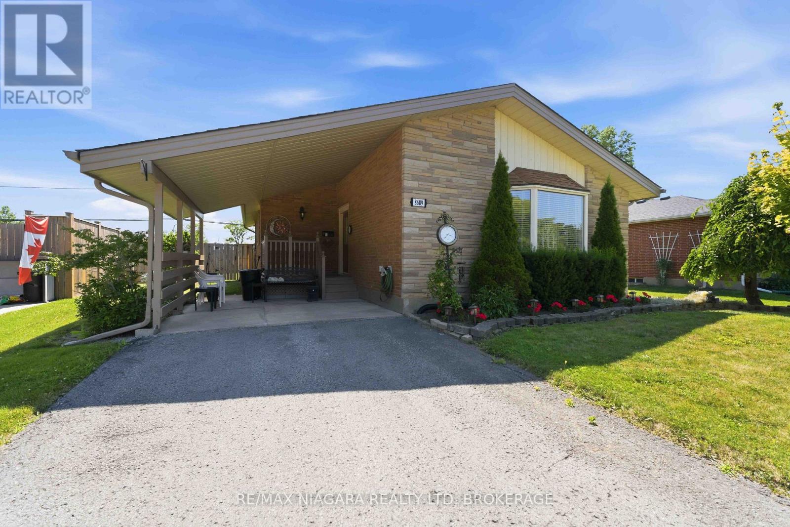 8689 FURLONG AVENUE - 35