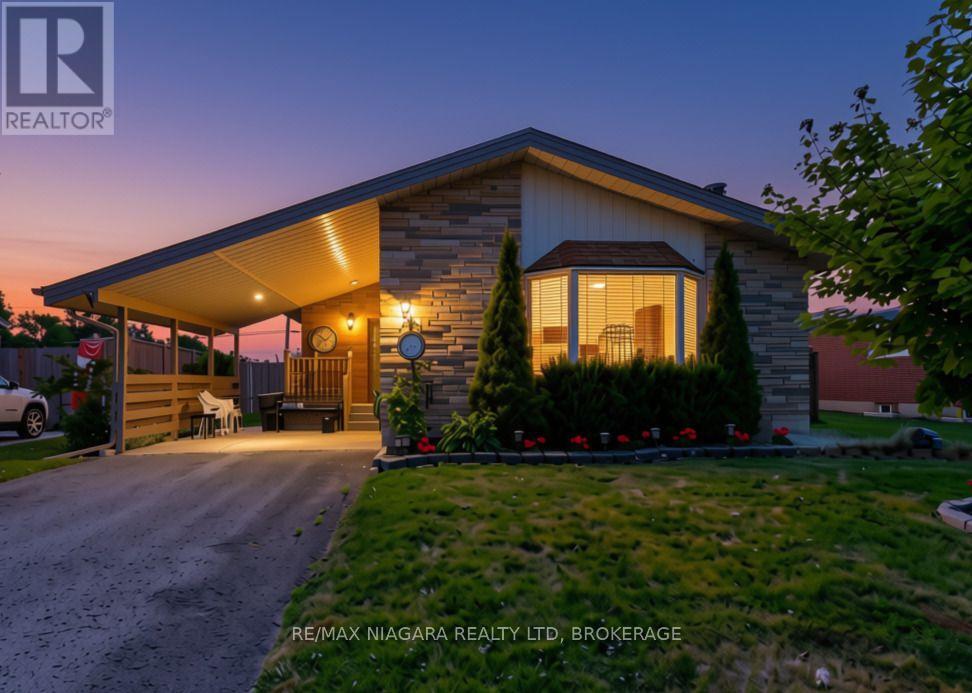 8689 FURLONG AVENUE - 36
