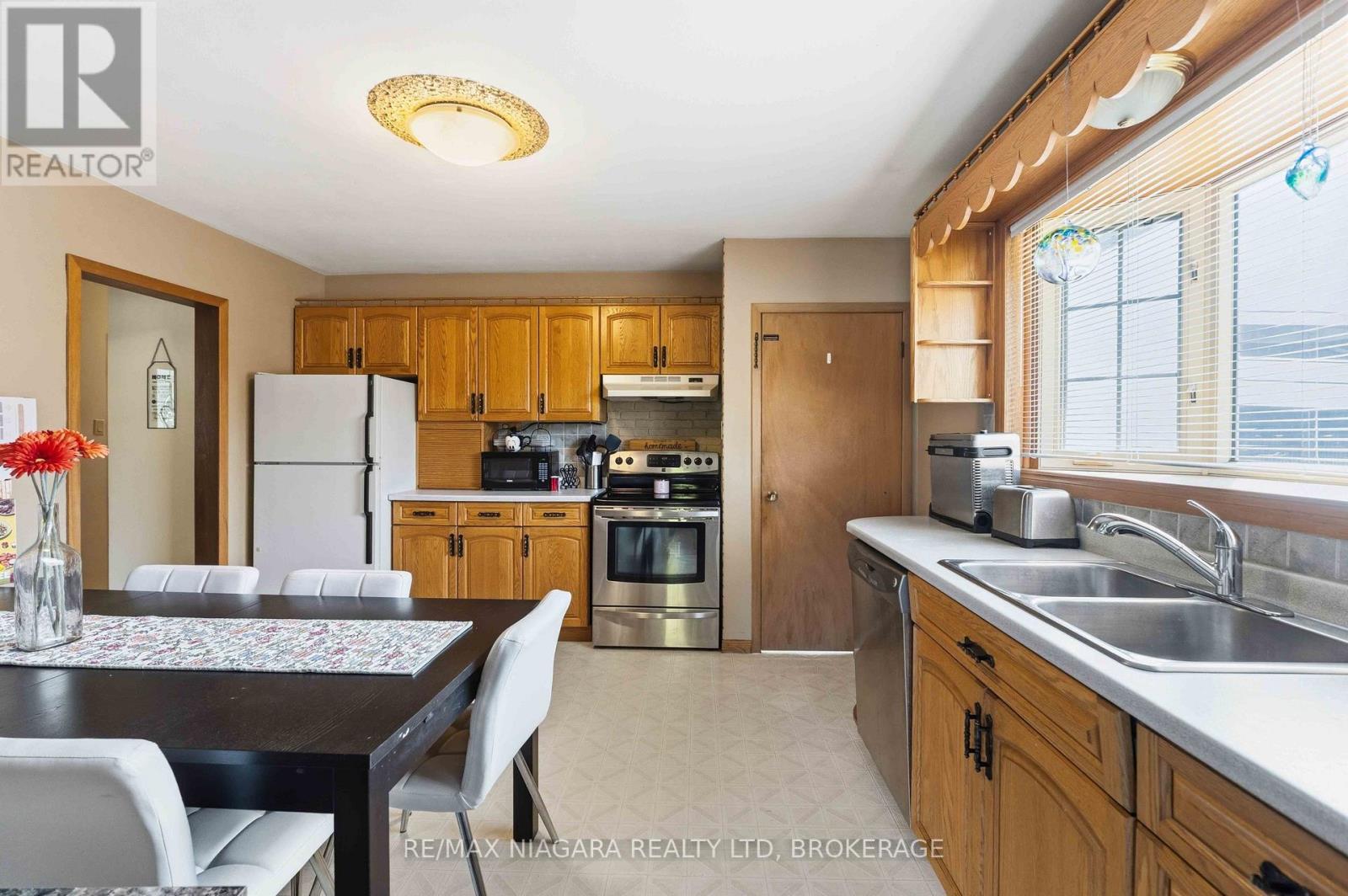 8689 FURLONG AVENUE - 9