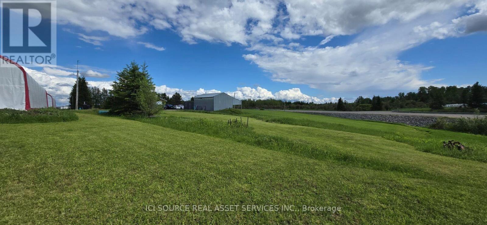 1527 HIGHWAY 11 W - 32