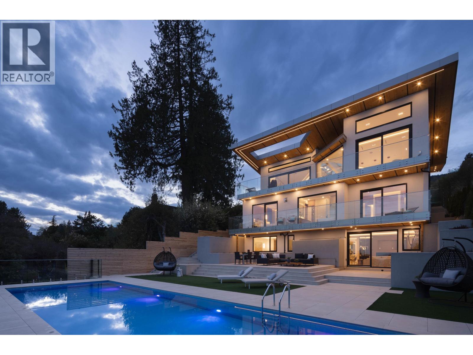 2356 OTTAWA AVENUE, West Vancouver